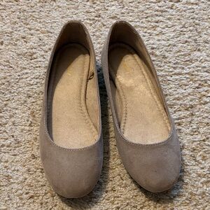 Old Navy Elegant Tan Women's Flats
